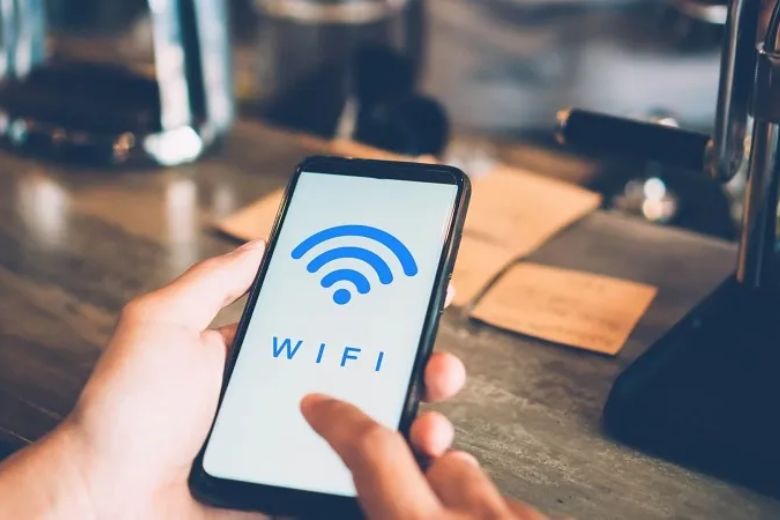 song-wi-fi-co-anh-huong-den-suc-khoe-con-nguoi-khong-su-that-ban-nen-biet.jpg