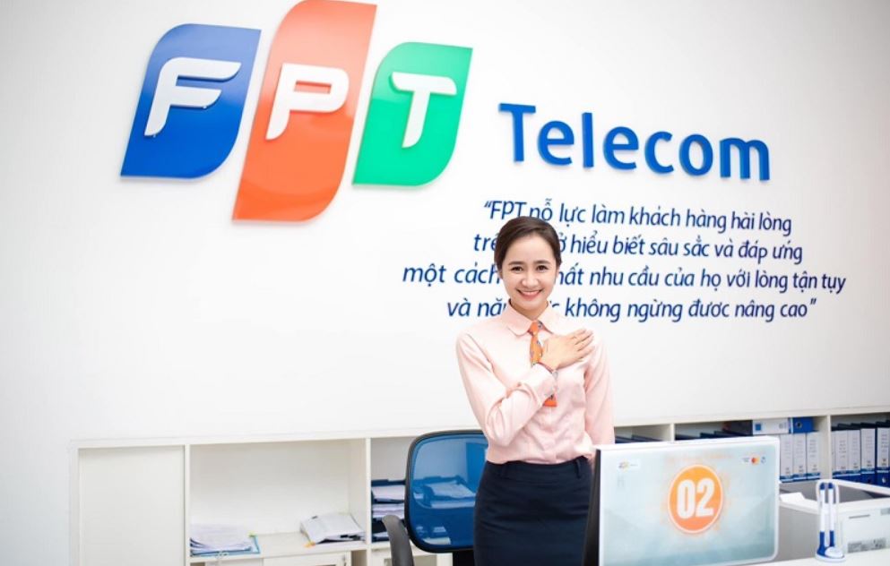 1761966894_tong-dai-fpt1.jpg