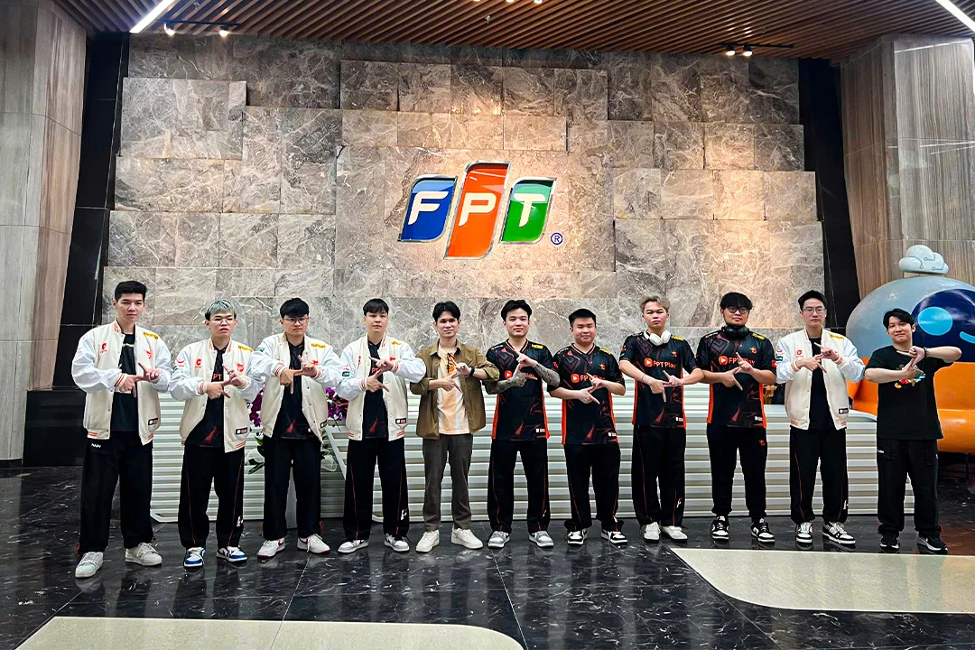 1762312202_fpt-x-flash-congngheviet-05.webp
